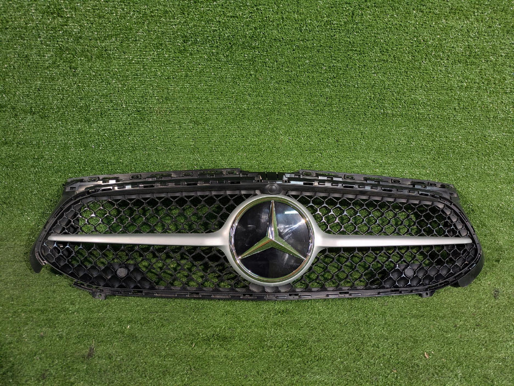 GRILL ATRAPA CHŁODNICY MERCEDES CLA W118 LIFT NOWY NR.02