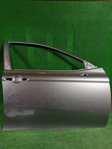 DRZWI PRAWE PRZEDNIE PRAWY PRZÓD TOYOTA CAMRY VIII 18- NR.3264