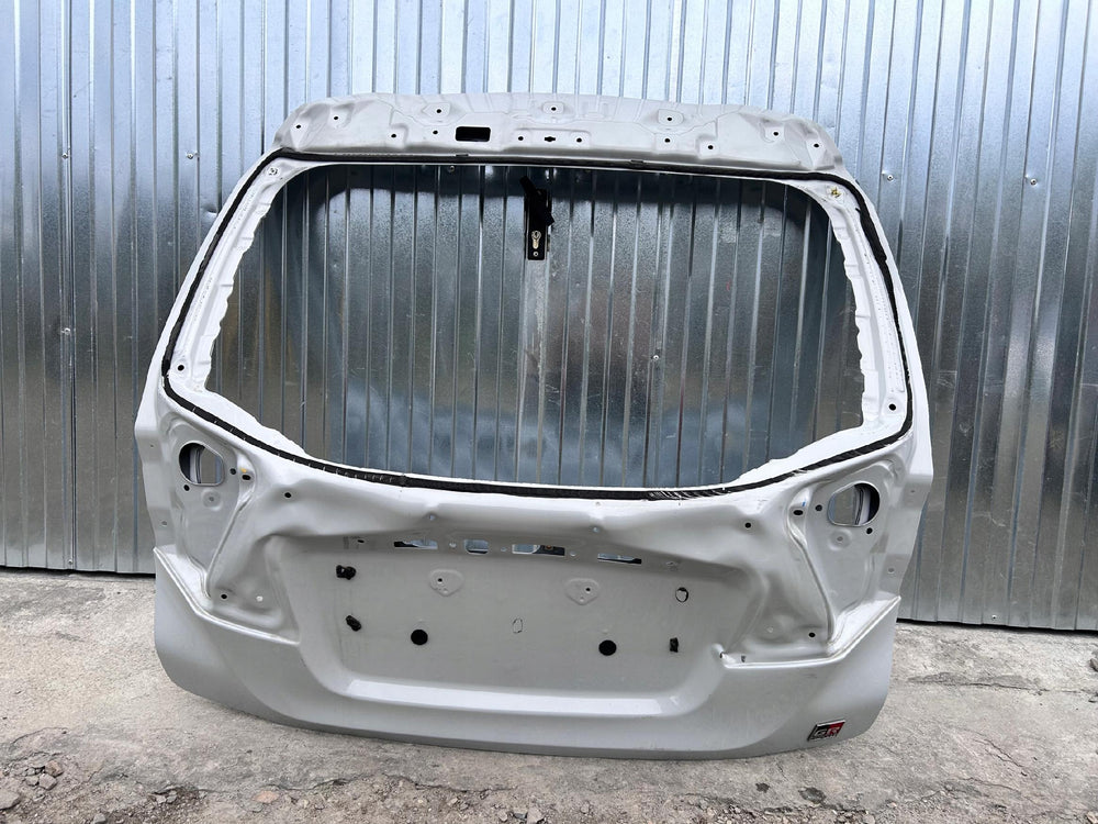 KLAPA TYŁ TYLNA TOYOTA CH-R GR nr.00