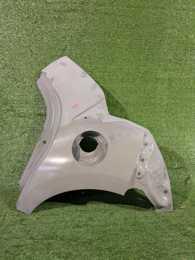 BŁOTNIK TYLNY LEWY TOYOTA YARIS IV NR.16