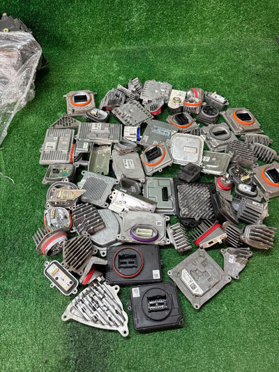 MODUŁ STEROWNIK LED KIERUNKOWSKAZ DRL VW SKODA RENAULT AUDI