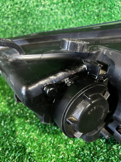 REFLEKTOR PRAWY HYUNDAI ELANTRA 11- 92102-3x