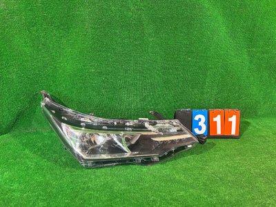 REFLEKTOR PRAWY TOYOTA COROLLA E16 LIFT E18 nr:311