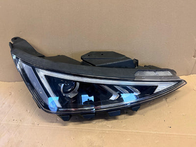 REFLEKTOR PRAWY HYUNDAI ELANTRA LIFT NR.004