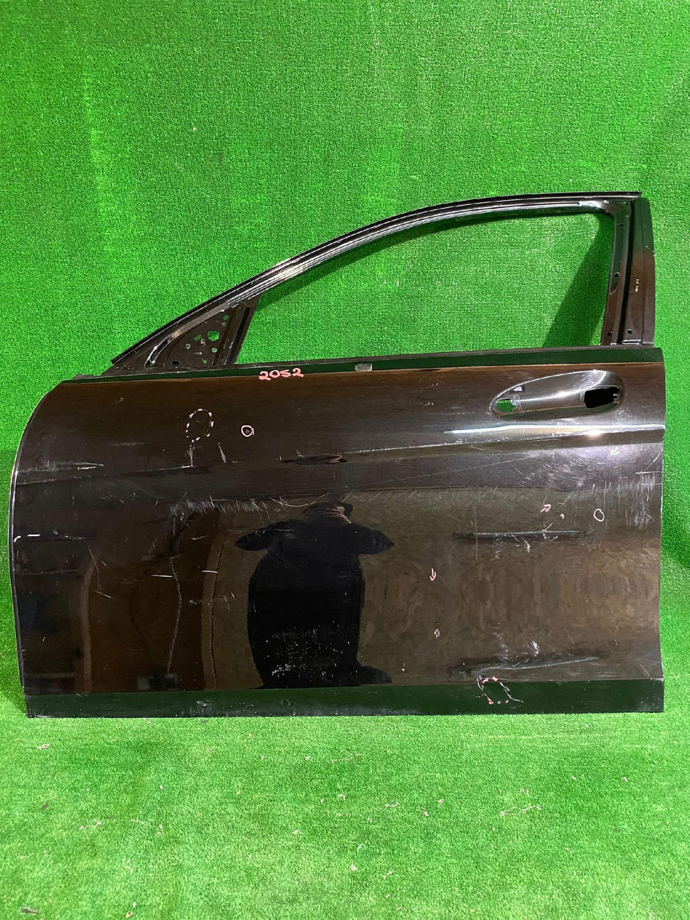 DRZWI PRZEDNIE LEWE LEWY PRZÓD MERCEDES W204 C-KLASA 08- NR.2052