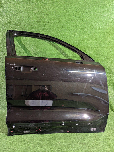 DRZWI PRZEDNIE PRAWE PRAWY PRZÓD VOLVO XC40 NR.4038