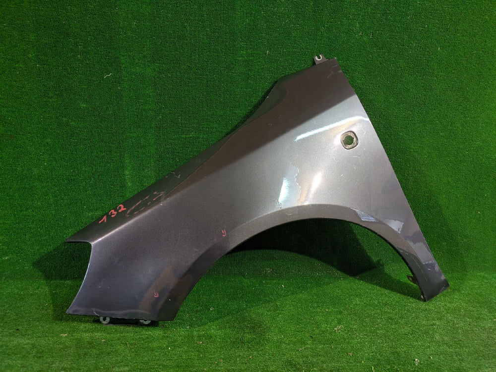 BŁOTNIK PRZEDNI LEWY PRZÓD SKODA FABIA II ROOMSTER NR.132