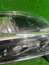 REFLEKTOR PRAWY RENAULT KADJAR nr:159