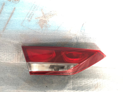 LAMPA LEWA LEWY TYLNA W KLAPĘ HYUNDAI ELANTRA nr.0