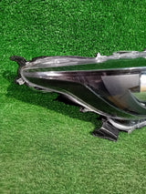 REFLEKTOR PRAWY LAMPA PRAWA TOYOTA YARIS 4 IV P21