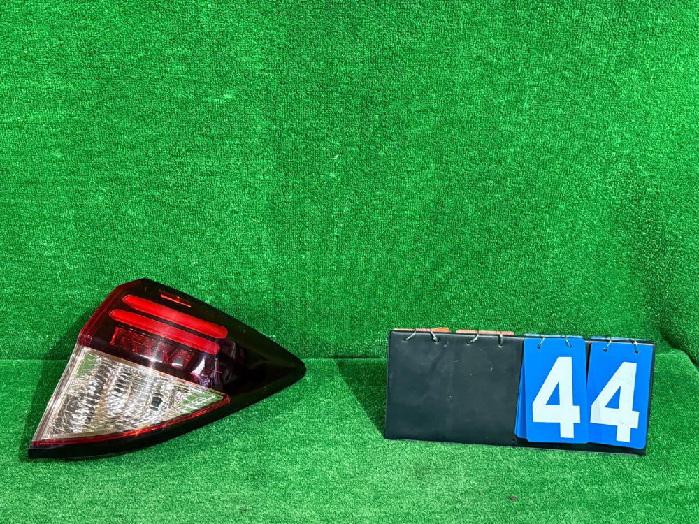 LAMPA TYŁ TYLNA PRAWA HONDA HR-V II LIFT nr:44