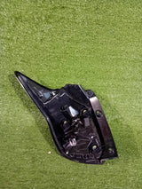 LAMPA TYŁ TYLNA PRAWA TOYOTA YARIS IV 20- NR.124