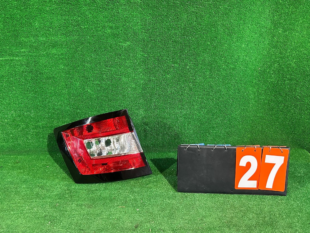 LAMPA TYŁ TYLNA LEWA SKODA FABIA III KOMBI