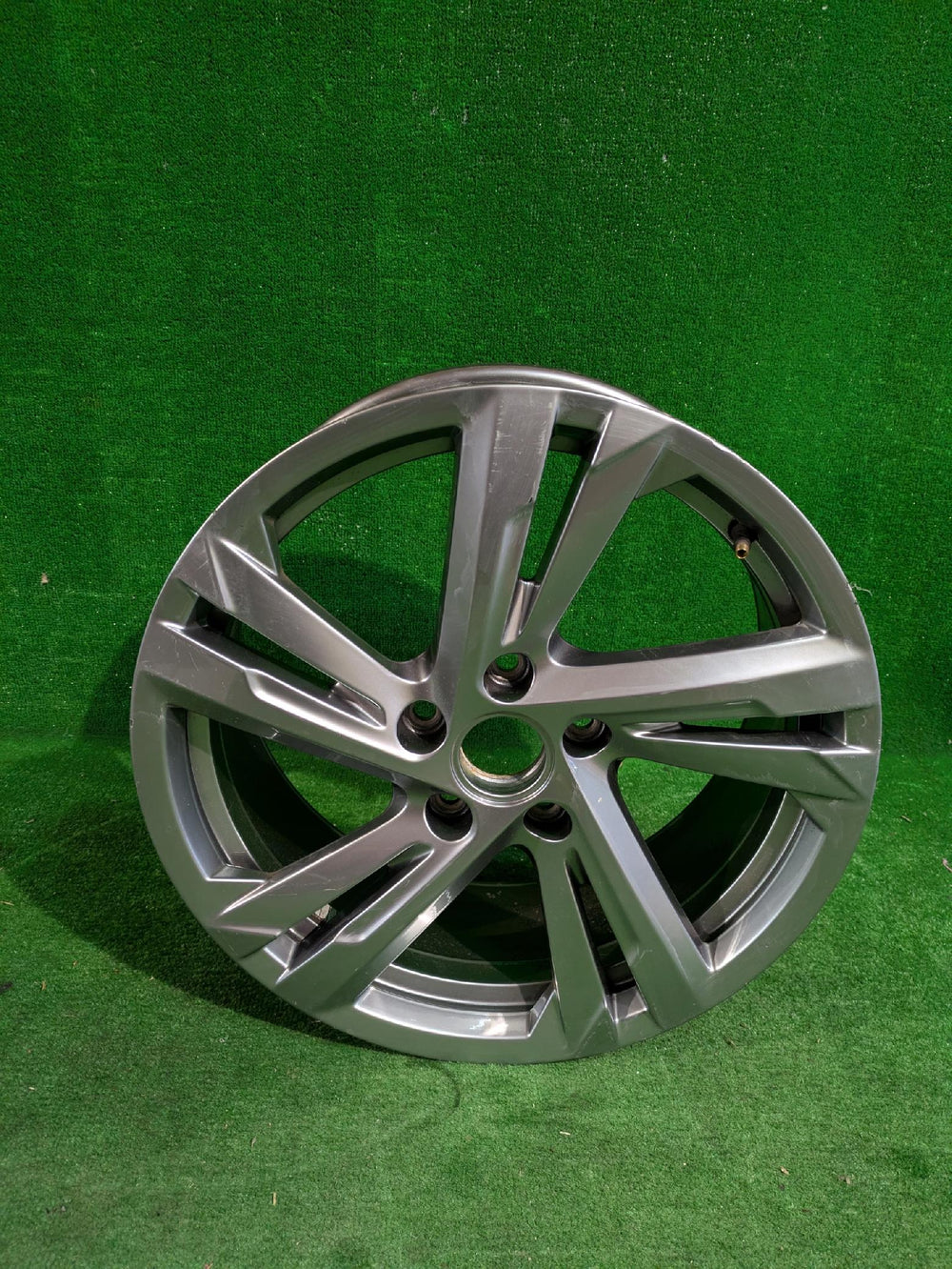 ALUFELGA VW T-ROC 17" 7J ET45 2GA601025AM NR.33