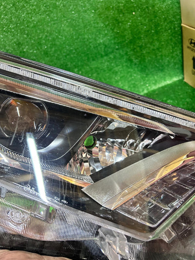 REFLEKTOR PRAWY TOYOTA RAV4 IV LIFT FULL LED