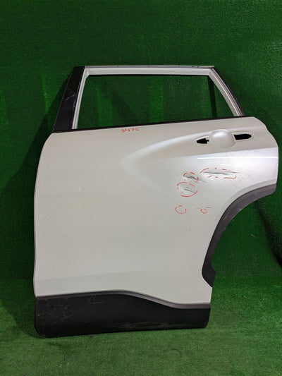 DRZWI TYLNE LEWE LEWY TYŁ TOYOTA COROLLA CROSS NR.3415