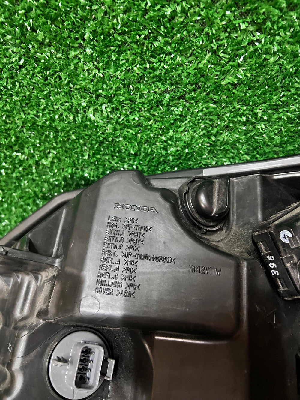 REFLEKTOR PRAWY HONDA HR-V II LIFT FULL LED