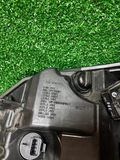 REFLEKTOR PRAWY HONDA HR-V II LIFT FULL LED