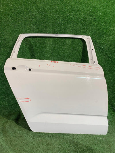 DRZWI PRAWE TYLNE VW TOURAN 15- 5TA