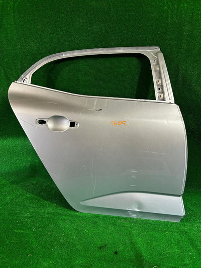 DRZWI TYŁ TYLNE PRAWE RENAULT MEGANE IV HB NR.1605