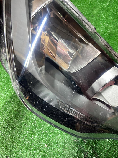 REFLEKTOR PRAWY AUDI A1 8X0