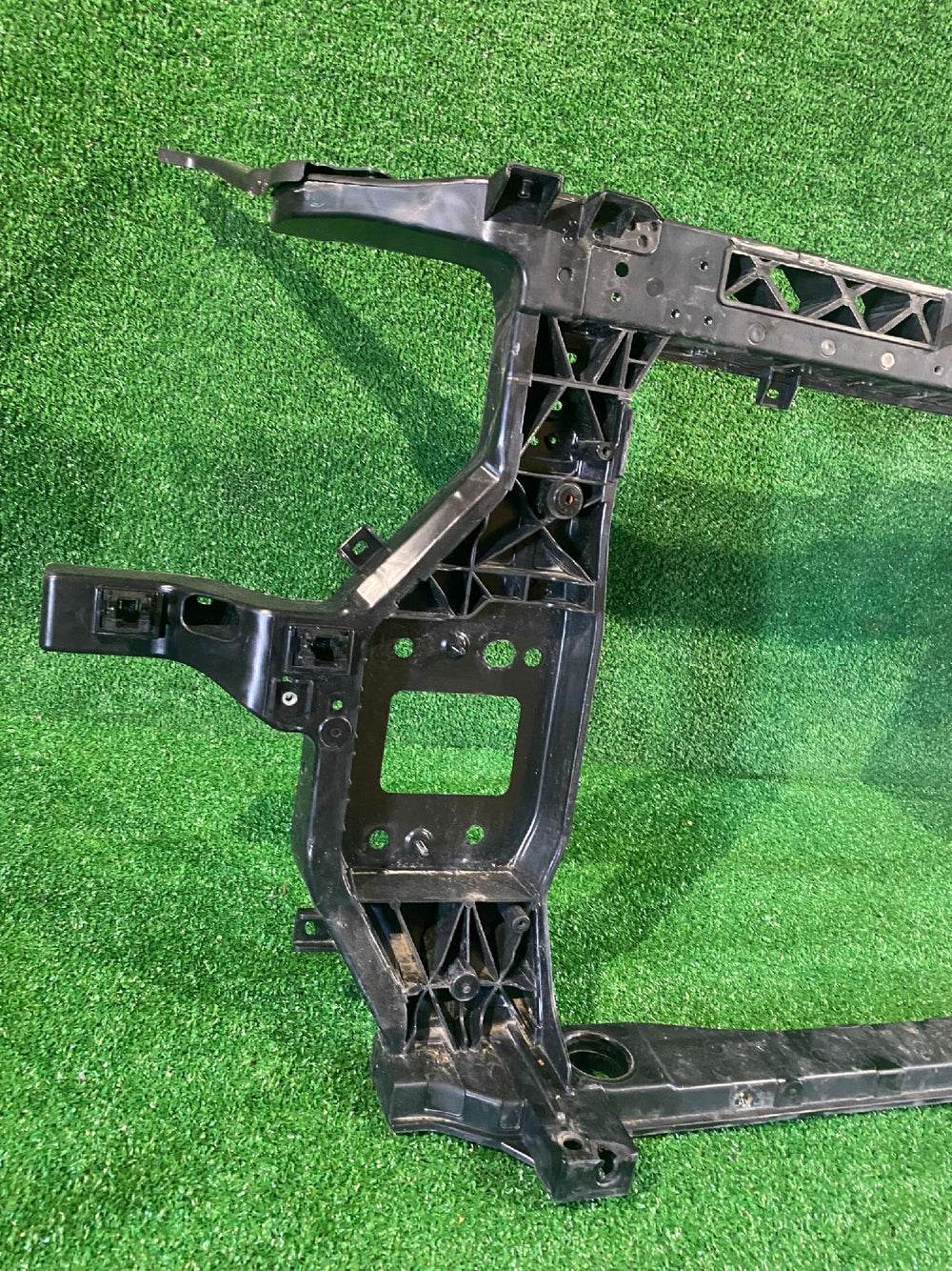 PAS PRZEDNI HYUNDAI SANTA FE IV LIFT Nr.200