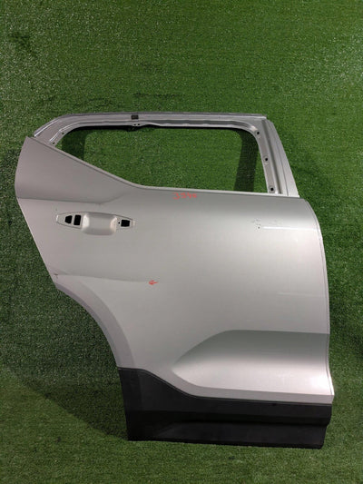 DRZWI TYLNE PRAWE PRAWY TYŁ VOLVO XC40 NR.3945