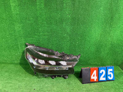 REFLEKTOR PRAWY SUZUKI SX4 S-CROSS FULL LED 22- nr:425
