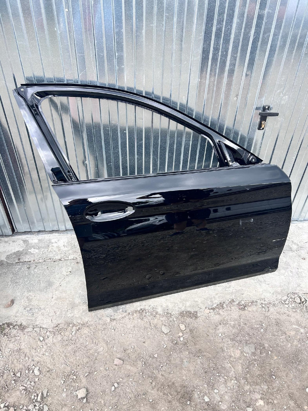 DRZWI PRZEDNIE PRAWE BMW 5 G30 G31 nr.000