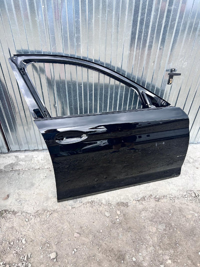 DRZWI PRZEDNIE PRAWE BMW 5 G30 G31 nr.000