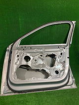DRZWI PRZEDNIE PRAWE AUDI A6 C8 NR.2244