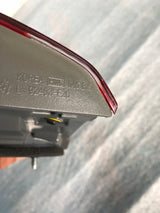 LAMPA LEWA LEWY TYLNA W KLAPĘ HYUNDAI ELANTRA nr.0