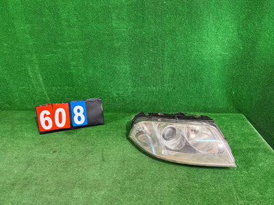 REFLEKTOR PRAWY VW PASSAT B5