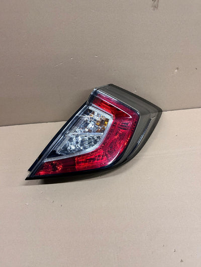 LAMPA TYŁ TYLNA PRAWA HONDA CIVIC X HB NR.0