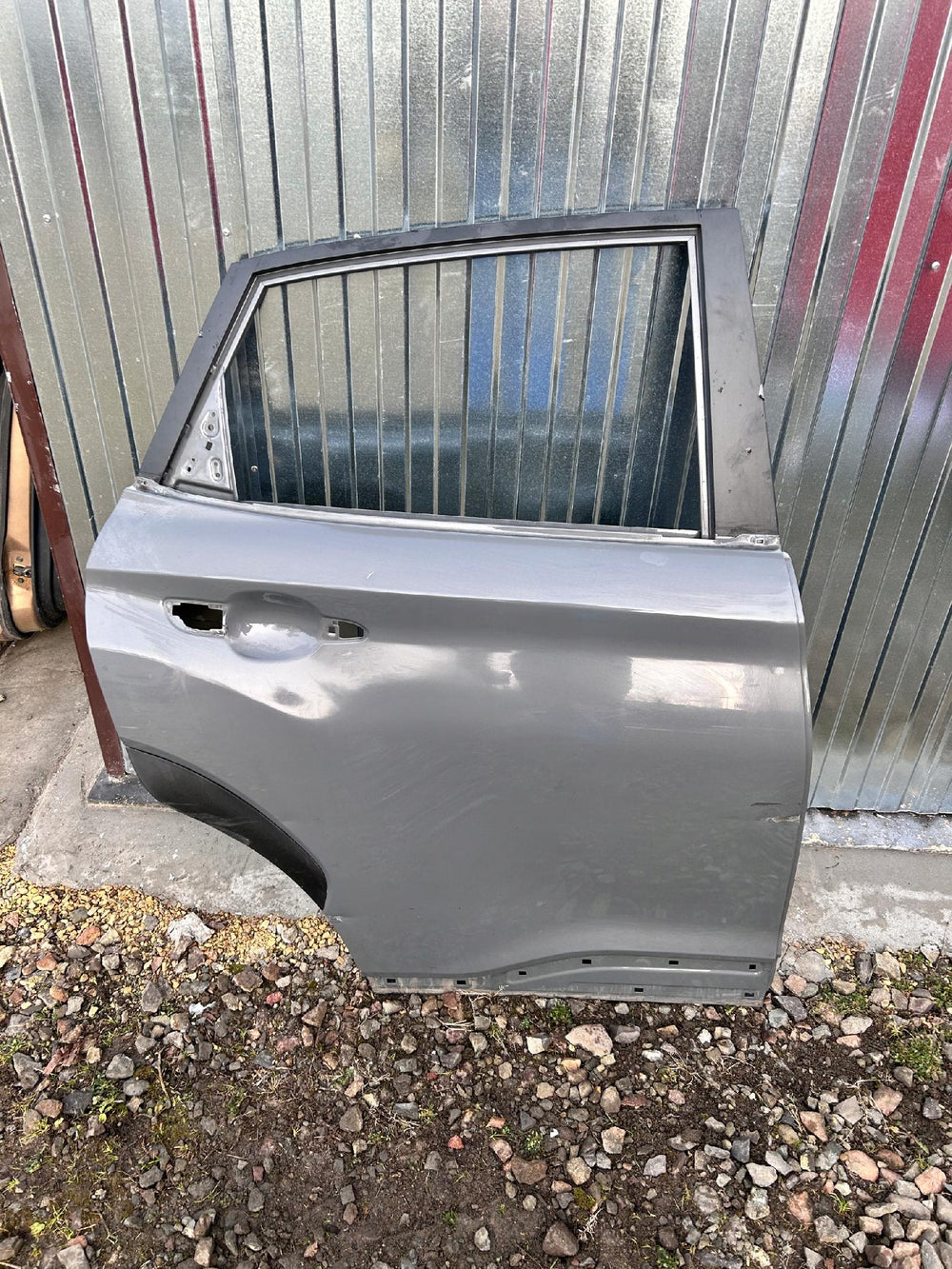 DRZWI TYLNE PRAWE HYUNDAI KONA nr.00