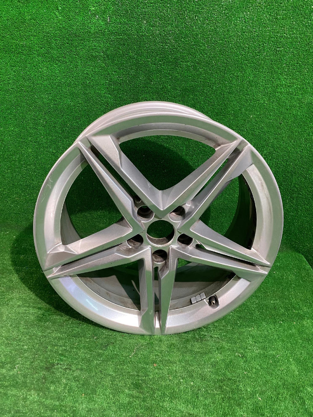 ALUFELGA AUDI A4 18” 8J ET40