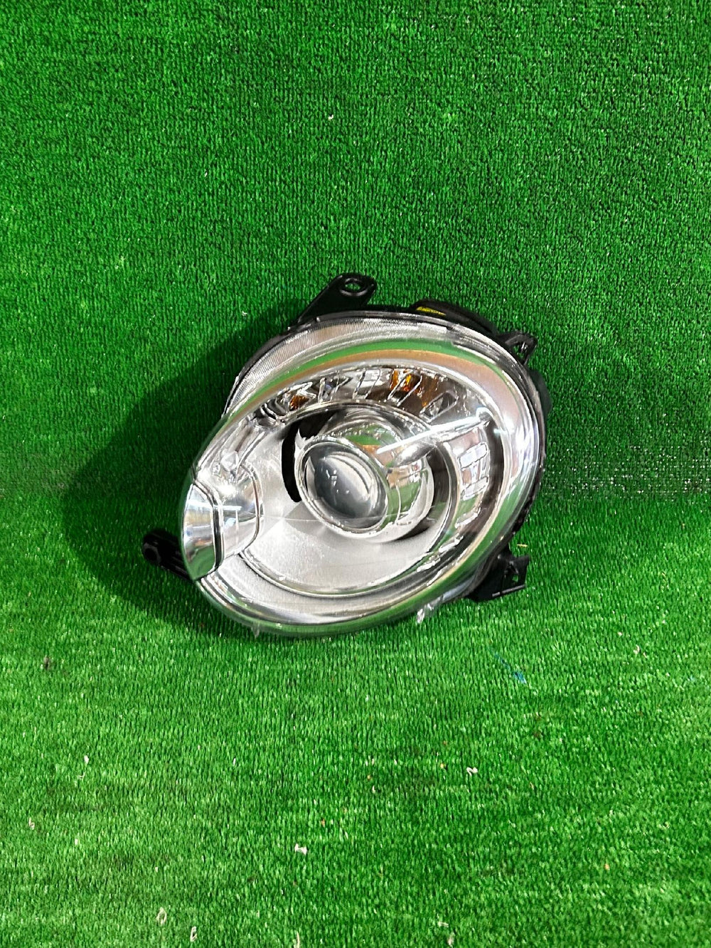 REFLEKTOR LEWY FIAT 500 ABARTH XENON