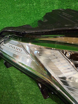 REFLEKTOR PRAWY VOLVO XC90 II FULL LED 32228689 nr:686