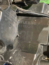 REFLEKTOR PRAWY HYUNDAI ELANTRA VI XENON NR:673