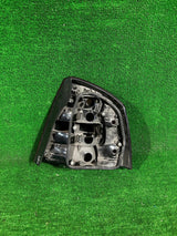 LAMPA TYŁ TYLNA LEWA SKODA OCTAVIA II SEDAN