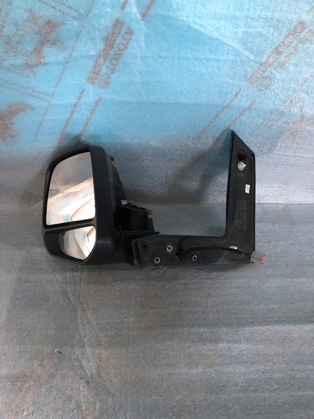 LUSTERKO LEWE FORD COURIER nr.00
