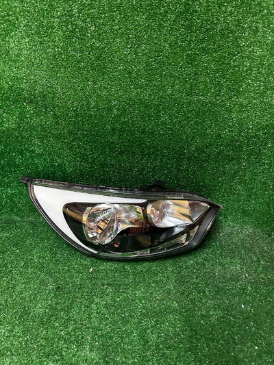 REFLEKTOR PRAWY KIA RIO III