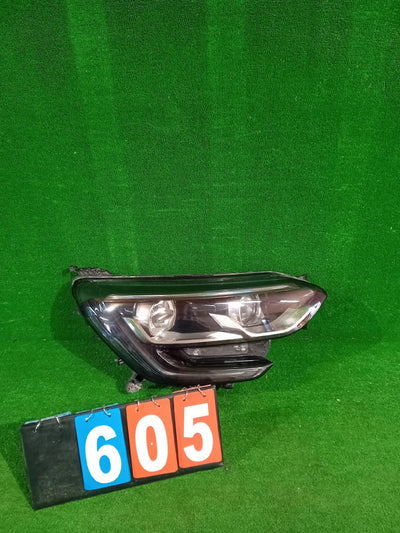 REFLEKTOR PRAWY PRZÓD RENAULT MEGANE IV SOCZEWKA LED 16-
