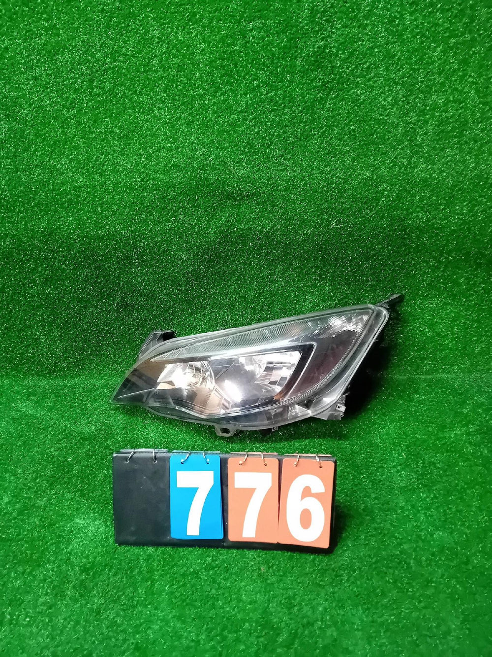 REFLEKTOR LEWY OPEL ASTRA IV J 09- LED NR.776