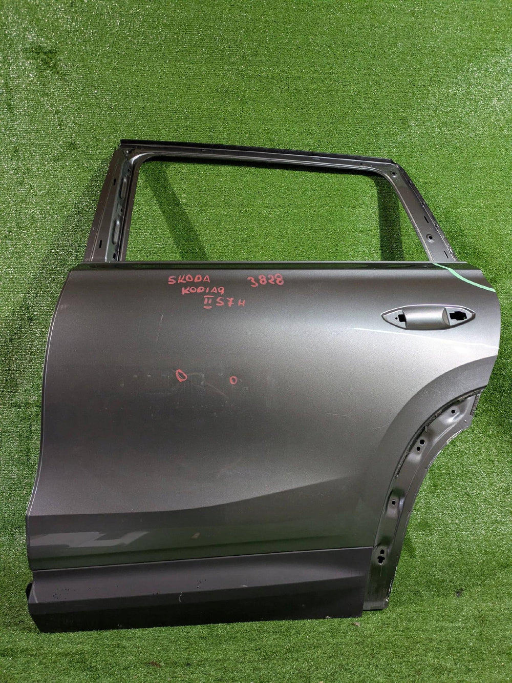 DRZWI TYLNE LEWE LEWY TYŁ SKODA KODIAQ II 57A NR.3828