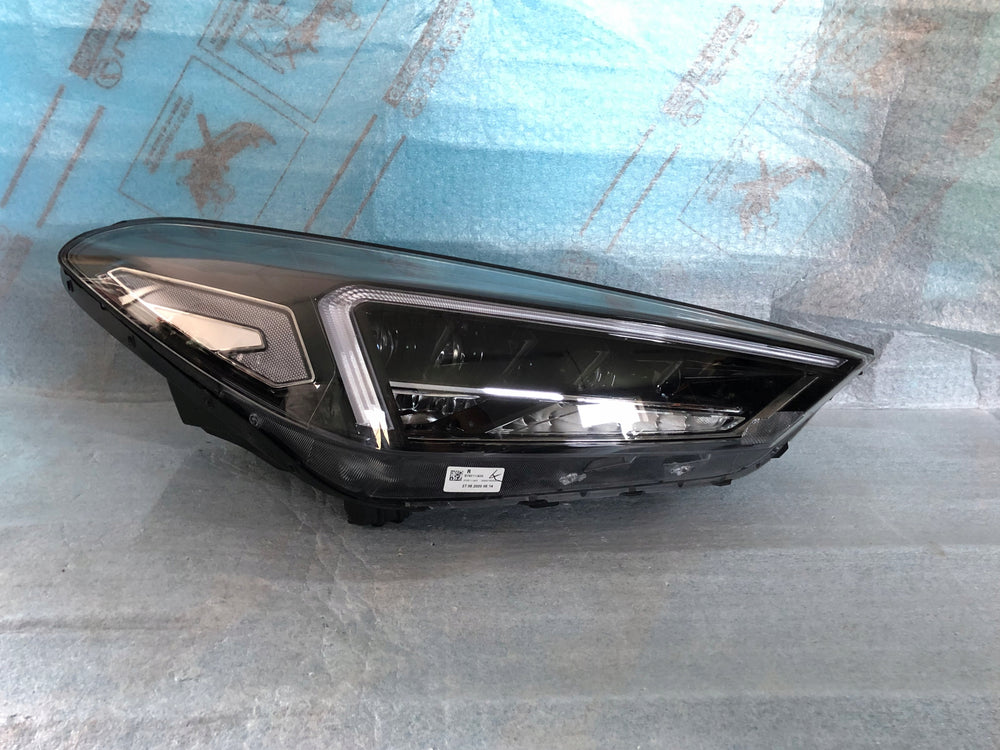 Reflektor prawy HYUNDAI TUCSON III 3 LIFT FULL LED nr.00