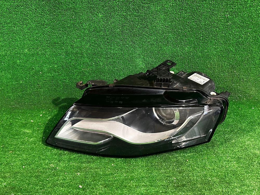 REFLEKTOR LEWY AUDI A4 B8 XENON NIESKRĘTNY