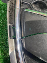 GRILL ATRAPA CHŁODNICY SUZUKI SWIFT MK8 LIFT 20-