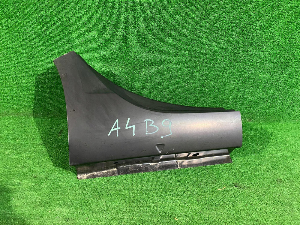 PRÓG PRAWY KOPYTO AUDI A4 B9