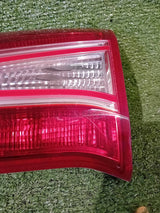 LAMPA TYŁ TYLNA PRAWA KIA SPORTAGE III 10- W KLAPE NR.127